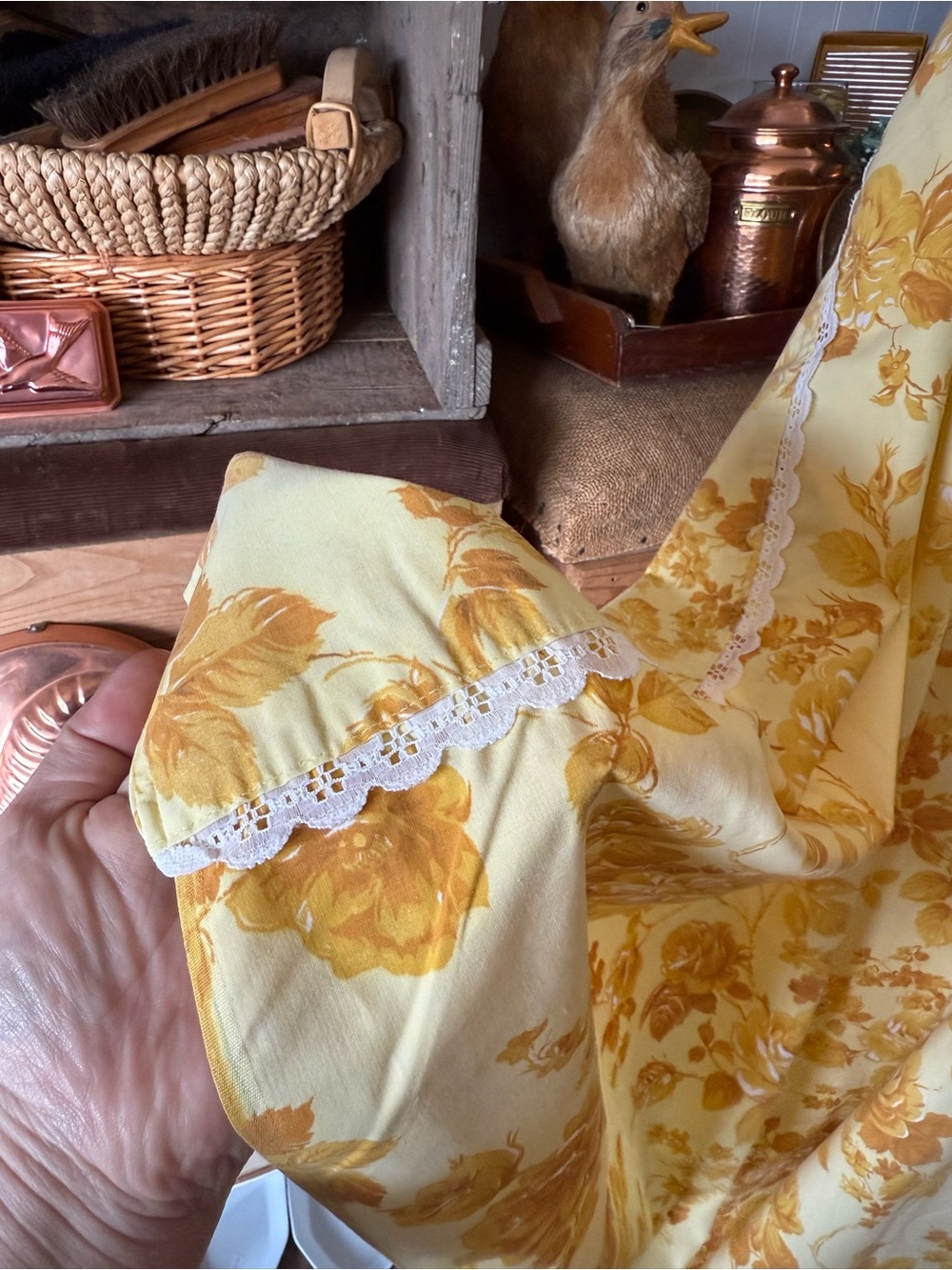 Yellow Floral Flat/Fabric - Picture 5 of 5